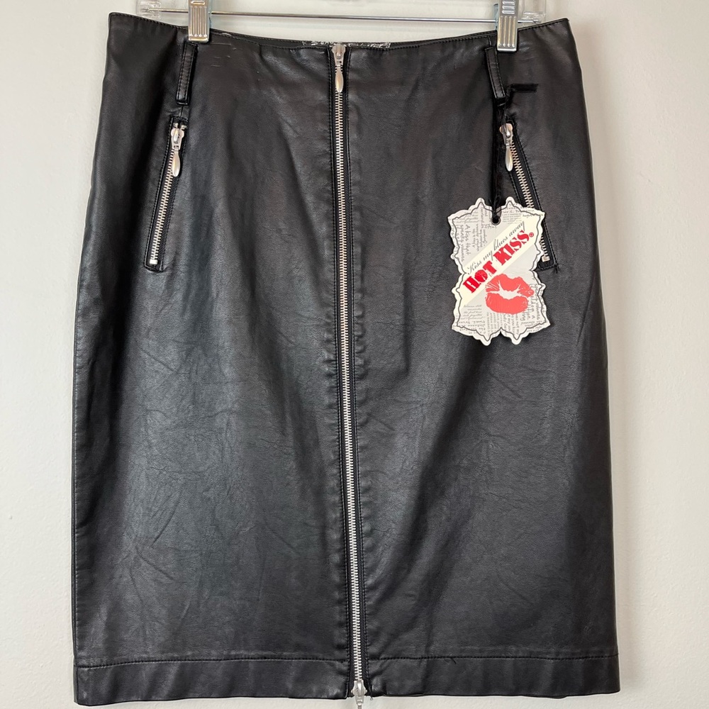 NWT HOT KISS Faux Leather Front Zip Skylar Y2K Skirt Junior Sz 11/ Women’s Sz 10